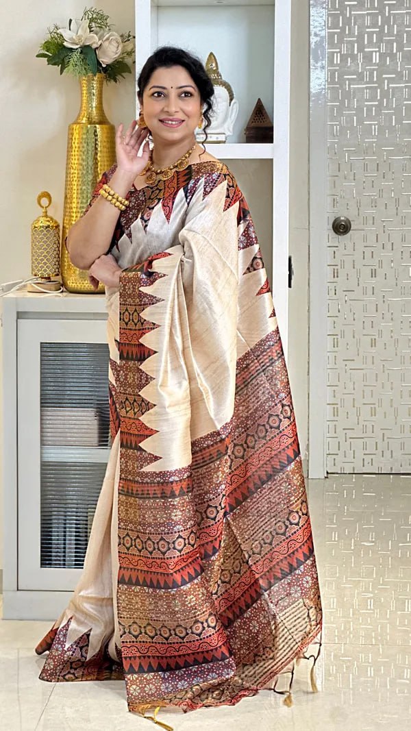 SOFT TUSSAR SILK SAREE WITH BEAUTIFUL PRINT WITH ATTRACTIVE PALLU AND CONTRAST PALLU  WITH TASSAL