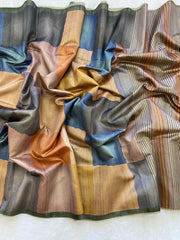 SOFT TUSSAR SILK SAREE WITH BEAUTIFUL PRINT WITH ATTRACTIVE PALLU AND CONTRAST PALLU  WITH TASSAL