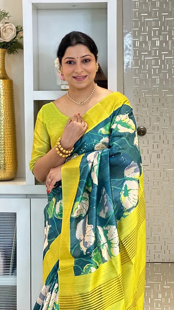 SOFT TUSSAR SILK SAREE WITH BEAUTIFUL PRINT WITH ATTRACTIVE PALLU AND CONTRAST PALLU  WITH TASSAL