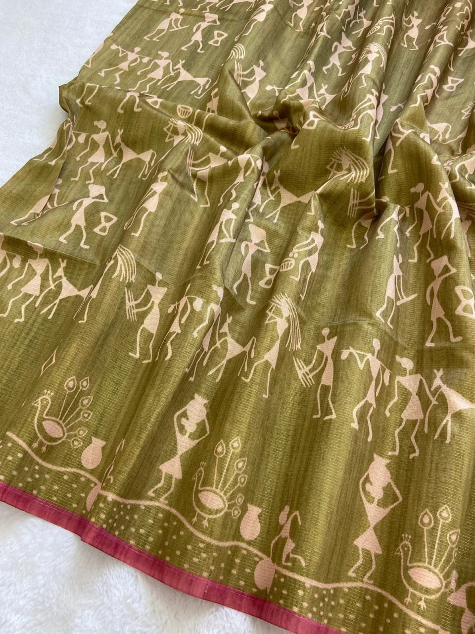 SOFT TUSSAR SILK SAREE WITH BEAUTIFUL PRINT WITH ATTRACTIVE PALLU AND CONTRAST PALLU  WITH TASSAL