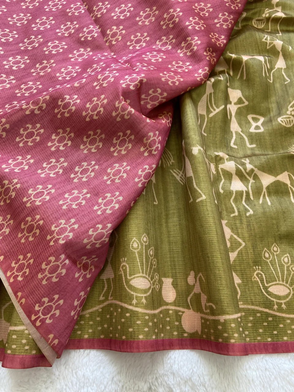 SOFT TUSSAR SILK SAREE WITH BEAUTIFUL PRINT WITH ATTRACTIVE PALLU AND CONTRAST PALLU  WITH TASSAL