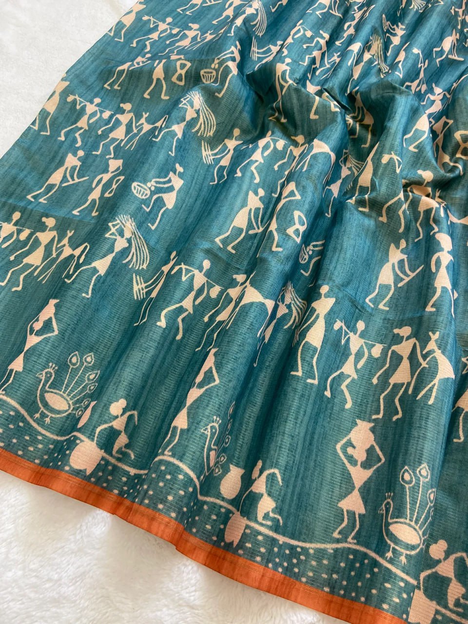 SOFT TUSSAR SILK SAREE WITH BEAUTIFUL PRINT WITH ATTRACTIVE PALLU AND CONTRAST PALLU  WITH TASSAL