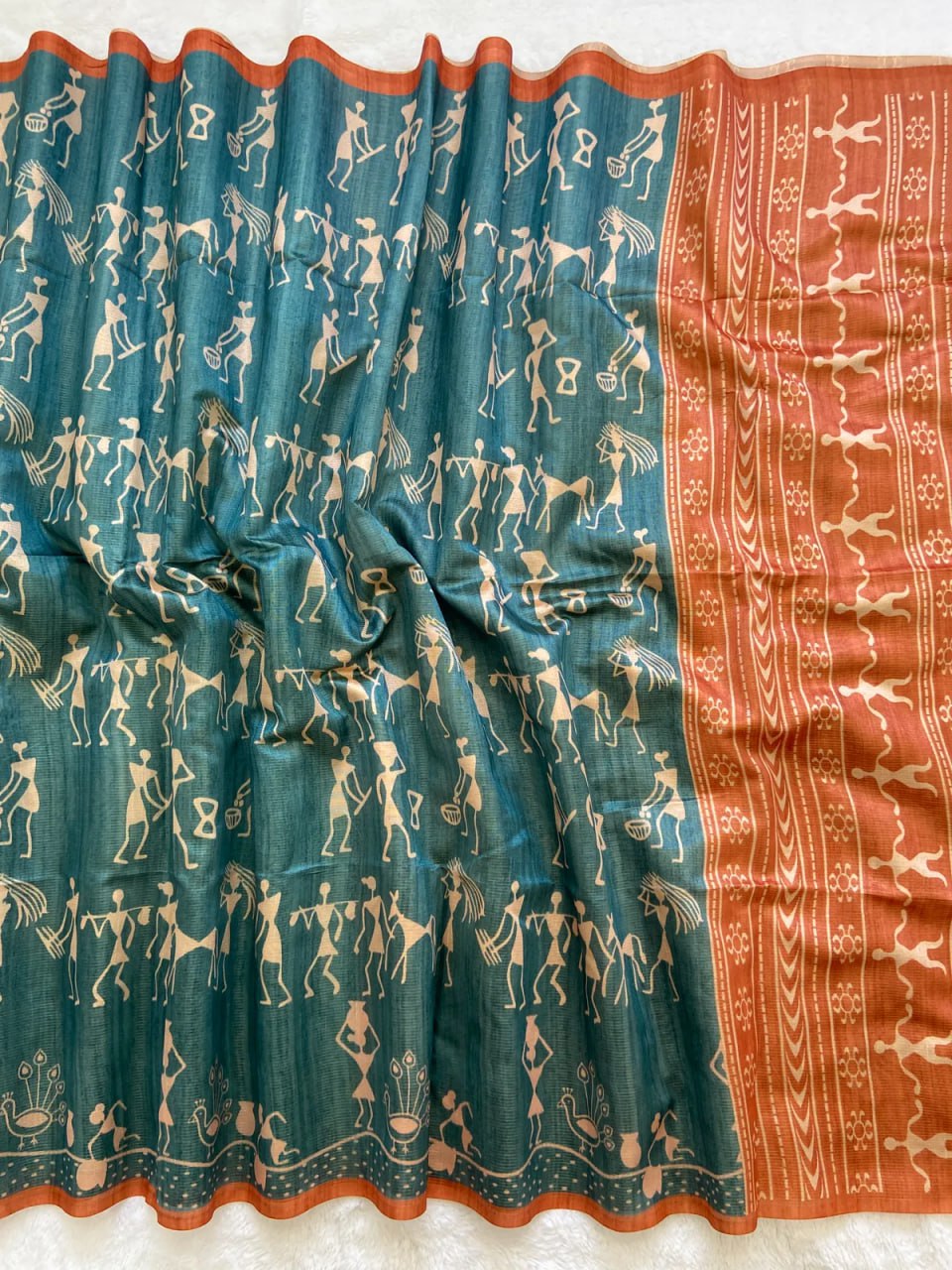 SOFT TUSSAR SILK SAREE WITH BEAUTIFUL PRINT WITH ATTRACTIVE PALLU AND CONTRAST PALLU  WITH TASSAL