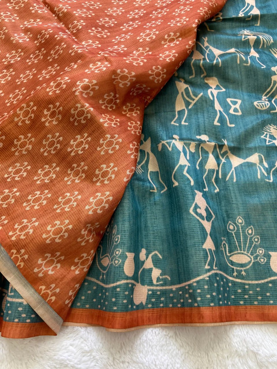 SOFT TUSSAR SILK SAREE WITH BEAUTIFUL PRINT WITH ATTRACTIVE PALLU AND CONTRAST PALLU  WITH TASSAL