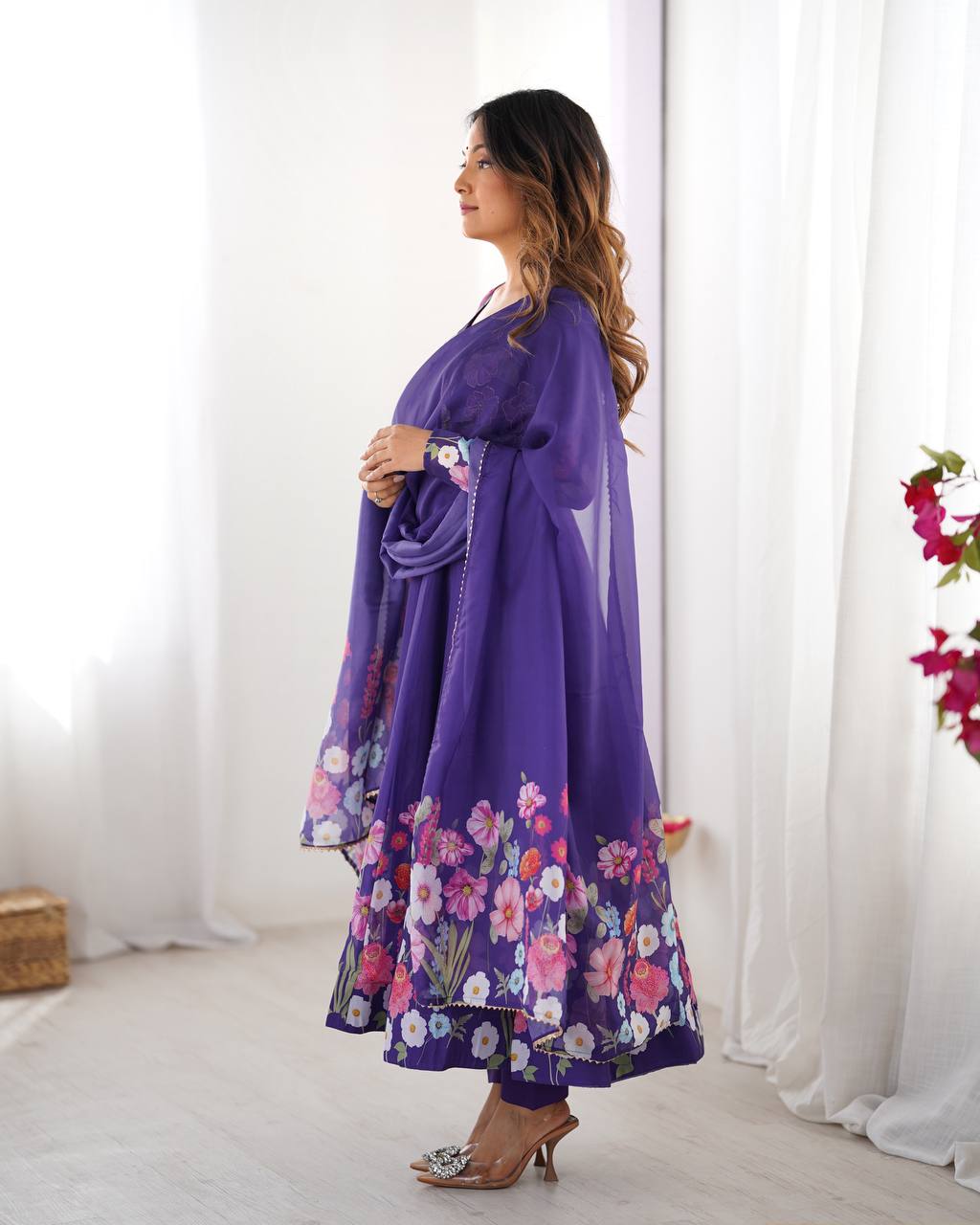 PURE SOFT ORGANJA SILK FABRIC FULLY FLAIR KALI PATTERN AND CANVAS PATTA WITH DUPPTA SET ,PENT READY TO WEAR