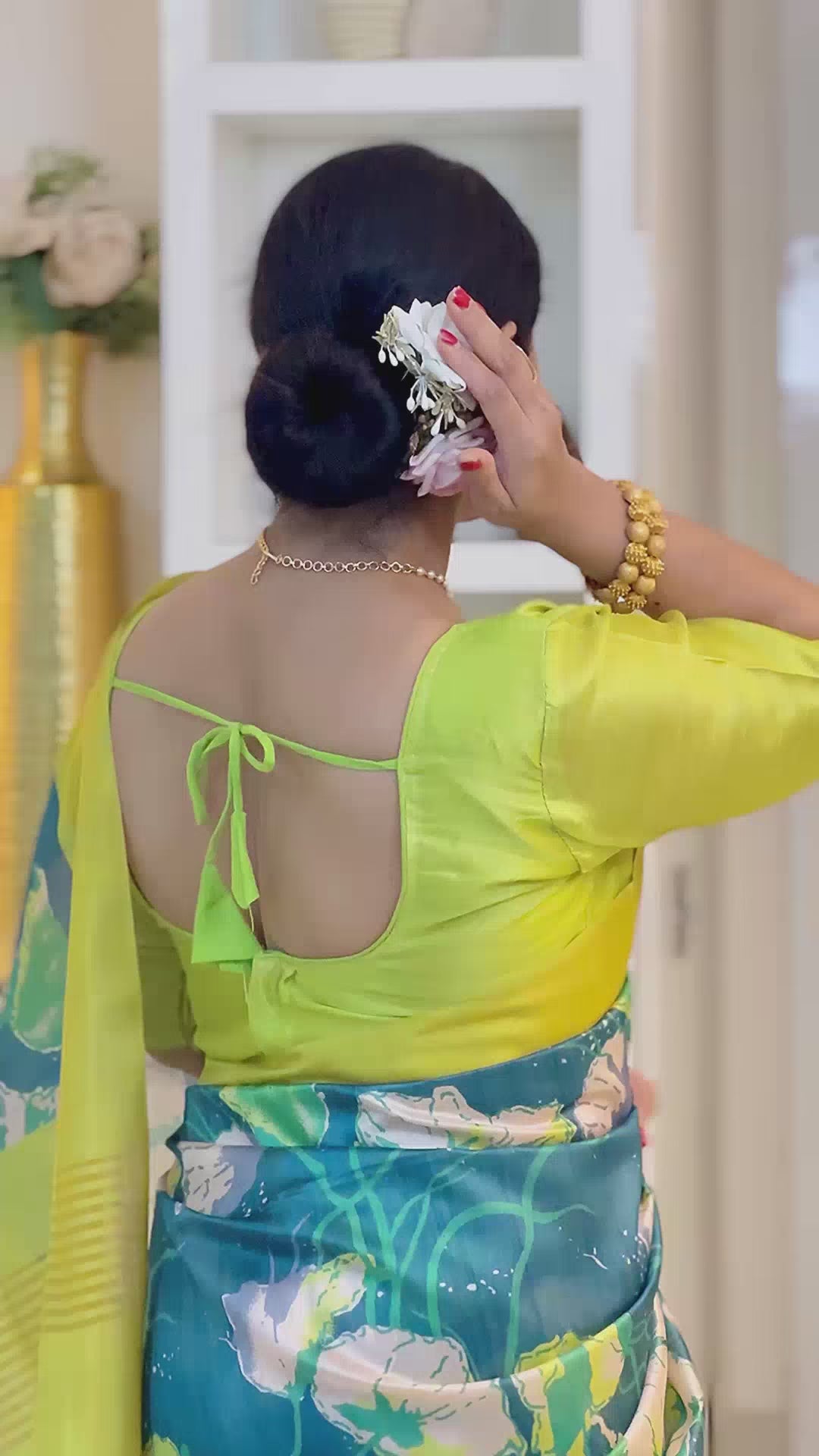 SOFT TUSSAR SILK SAREE WITH BEAUTIFUL PRINT WITH ATTRACTIVE PALLU AND CONTRAST PALLU  WITH TASSAL